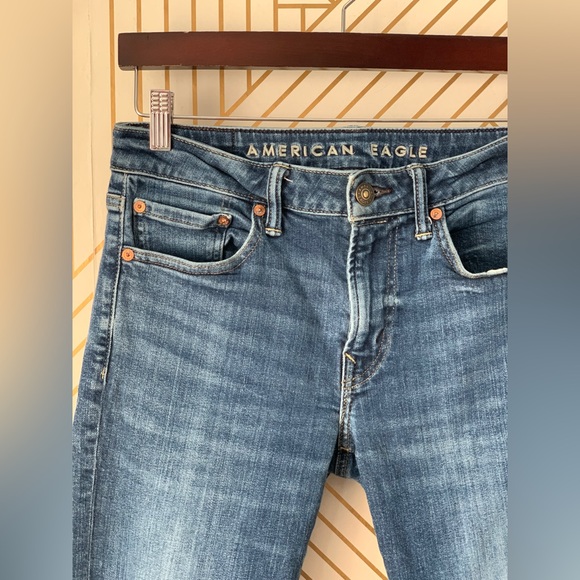 🍀3/$30 American Eagle 30 x 32 Airflex Slim Straight medium Wash Denim Blue Jeans - Picture 3 of 9